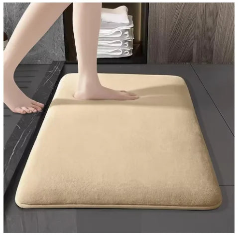Super absorbent floor mat